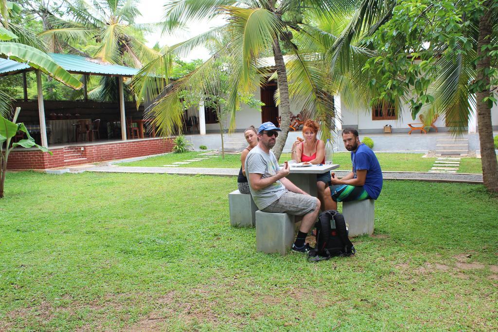 Liyana Holiday Resort Anuradhapura Luaran gambar